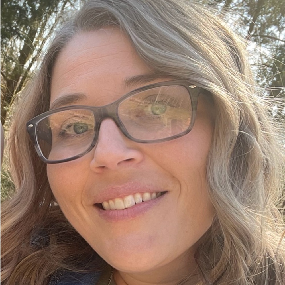 Meet your Posher, Kris!